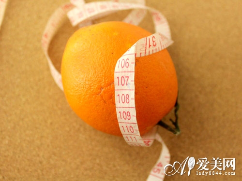  睡前這樣喝牛奶可以減肥 