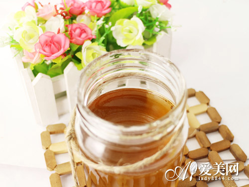  冬季減肥不挨餓 姜母紅茶清肥油 