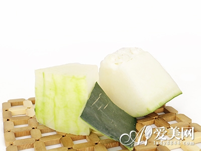  專家支招：春節吃美食瘦身 