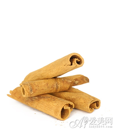  喝瓶裝綠茶讓你瘦不下來 