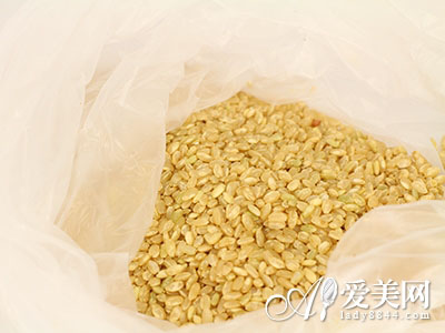  燕麥+豆腐 吃出好身材 