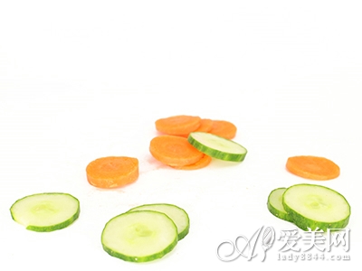  十大排毒食品 巧治便秘消肚腩 
