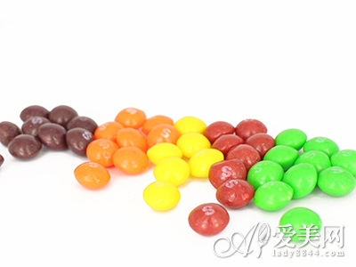  十大排毒食品 巧治便秘消肚腩 