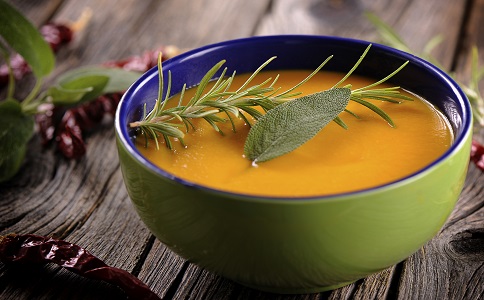 減肥粥:糙米南瓜粥的做法 糙米南瓜粥的做法 減肥粥的做法有哪些 減肥粥如何制作