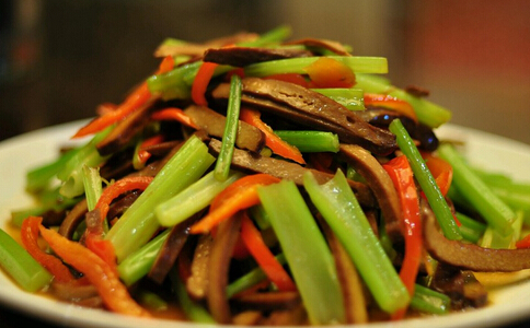 夏季減肥食譜之芹菜香干的做法 夏季減肥食譜有哪些 芹菜香干的做法 芹菜香干可以減肥嗎