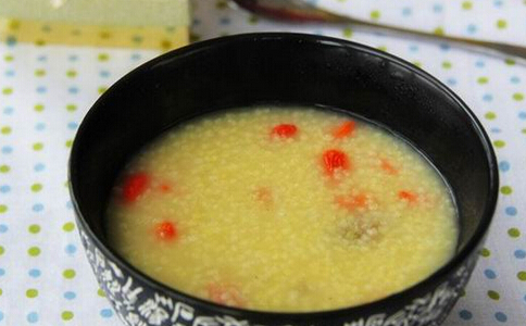 清腸又減肥的秋葵小炒 秋葵小炒有什麼作用 秋葵小炒的功能作用