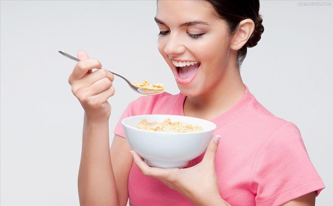 晚餐吃稀飯會長胖嗎 晚餐吃什麼不會長胖 水果稀飯要怎麼做