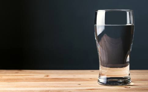 怎麼喝水可以減肥 喝水減肥的方法有哪些 喝水可以減肥嗎