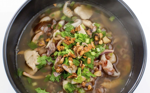 秋季吃蘑菇會長胖嗎 怎麼利用蘑菇來減肥 吃蘑菇可以減肥嗎