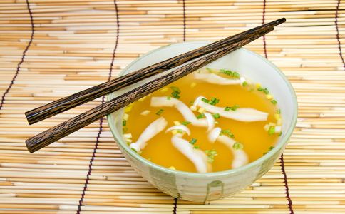 冬天喝什麼湯減肥 冬天減肥的方法 冬天減肥的飲食
