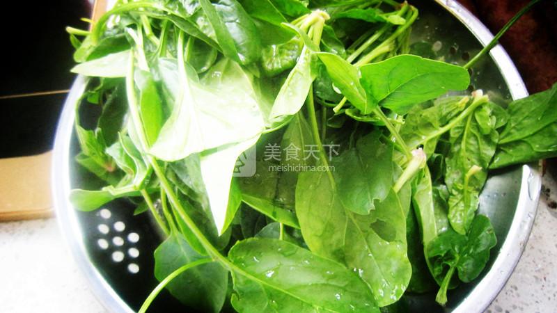菠菜拌雞胗的做法步驟：1