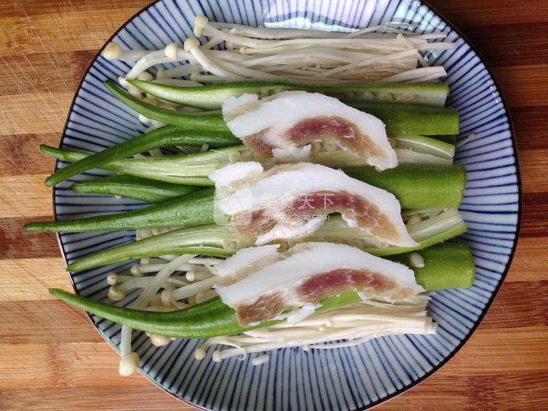 清蒸秋葵金針菇的做法步驟：3