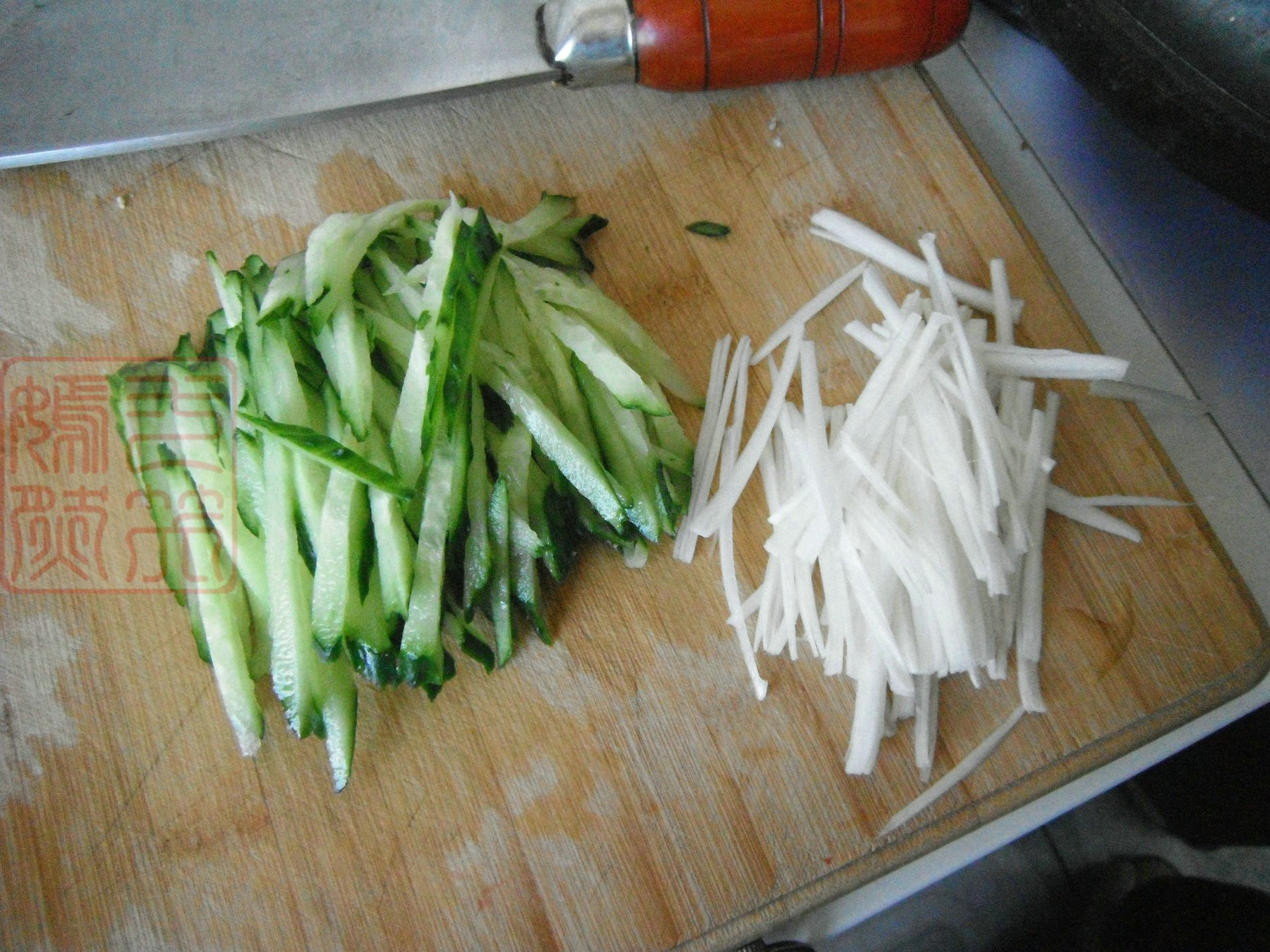 白菜心黃瓜拌豆腐絲的做法步驟：2