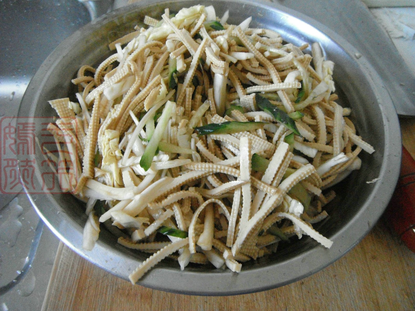 白菜心黃瓜拌豆腐絲的做法步驟：9