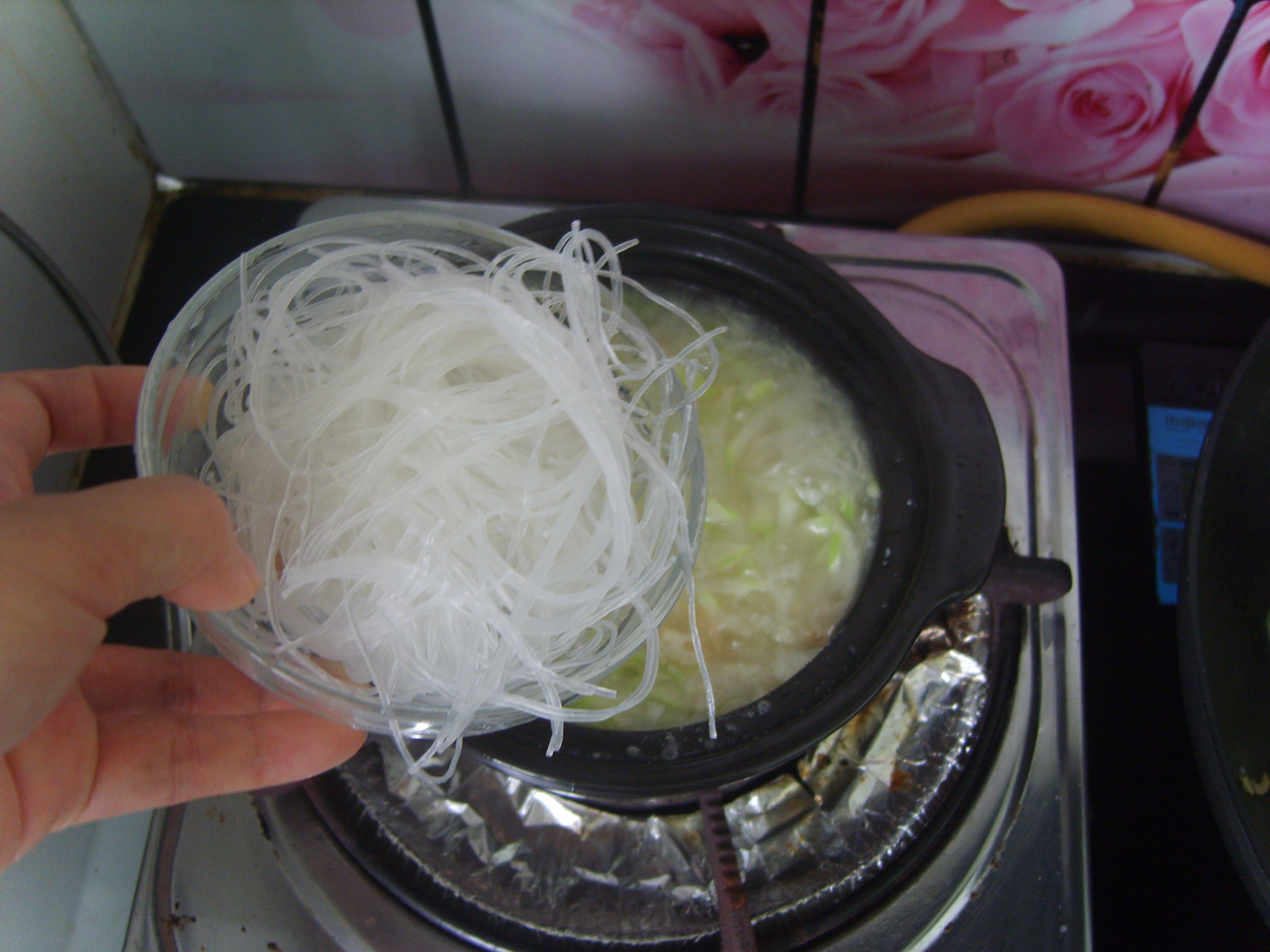 節瓜瑤柱蝦米粉絲煲的做法步驟：14