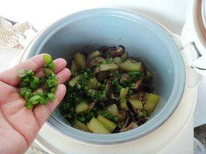電飯鍋版——肉末香菇冬瓜的做法步驟：8