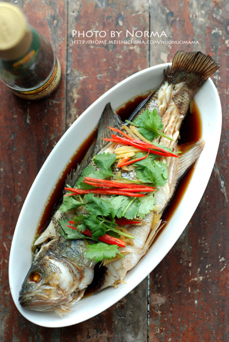 清蒸鲈魚的做法步驟：6