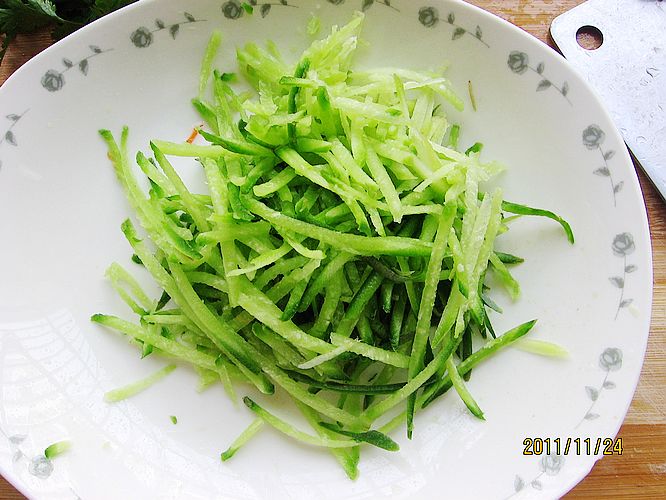 雙拌蘿卜絲的做法步驟：2