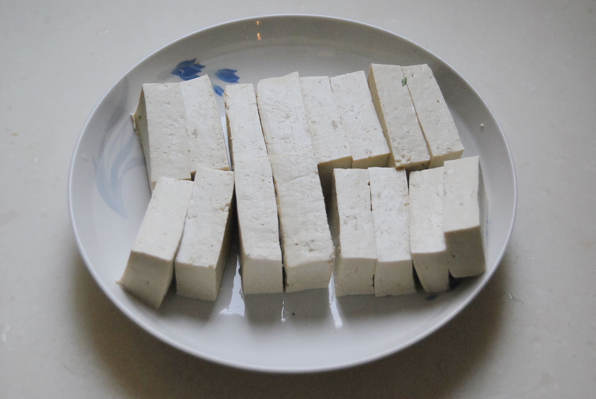 【豆腐兩吃】。椒鹽脆豆腐 & 糖醋脆豆腐的做法步驟：2