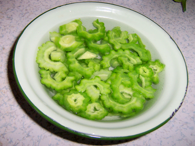 醬爆苦瓜尖椒的做法步驟：5