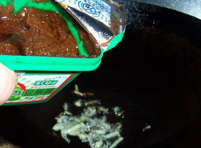 醬爆苦瓜尖椒的做法步驟：7