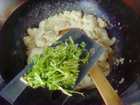 香炒豆渣的做法步驟：13