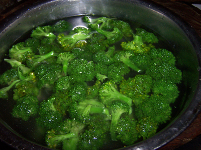 清香鮮美的香芒涼拌西蘭花的做法步驟：6