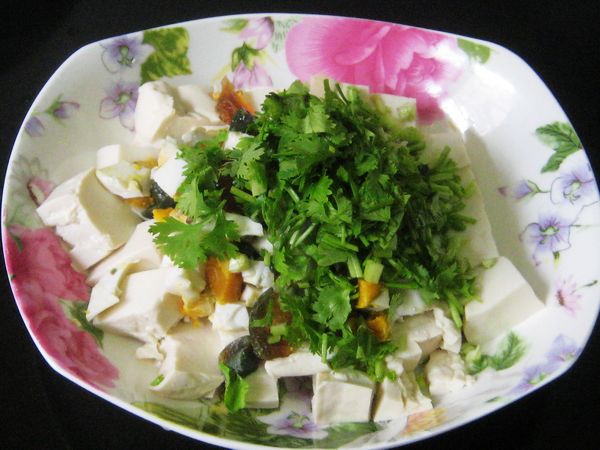 雙蛋香菜拌豆腐的做法步驟：6