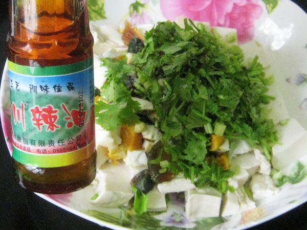 雙蛋香菜拌豆腐的做法步驟：9