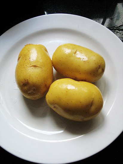 超好吃的土豆做法---香煎土豆的做法步驟：2