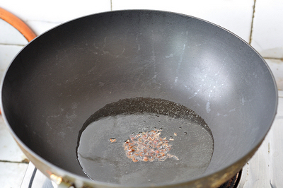 茄子汆拌面的做法步驟：3