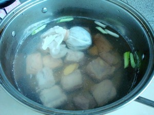 消脂減肥——普洱茶燒排骨的做法步驟：5