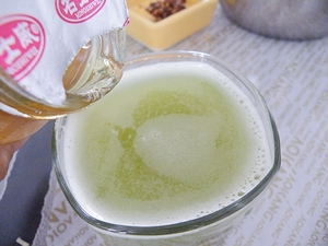 夏日消暑去火飲品---苦瓜蘋果飲的做法步驟：8