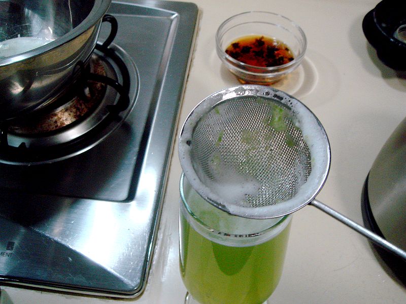 夏季保健飲品“血菊苦瓜飲”的做法步驟：7