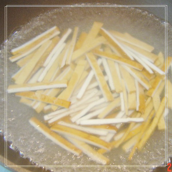 酸酸甜甜度春夏---------酸甜白菜香干的做法步驟：3