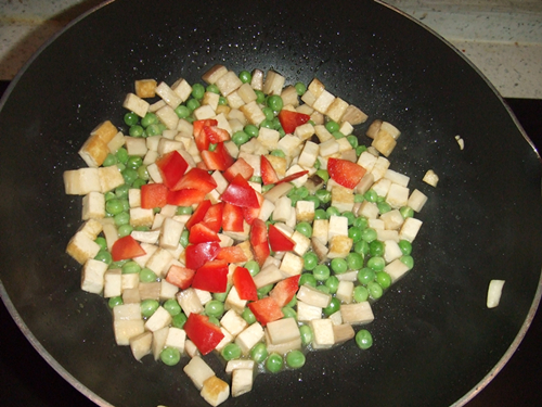 存著給寶寶的菜----『豌豆燴三鮮』的做法步驟：6