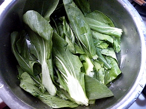 青菜瑤柱豆腐湯的做法步驟：3