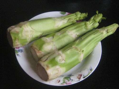 辣油涼拌剝桿菜的做法步驟：1
