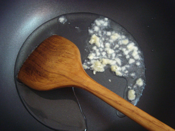 蒜茸羽衣甘藍的做法步驟：5