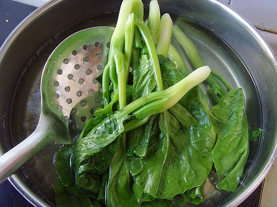 白灼芥藍蝦仁的做法步驟：5