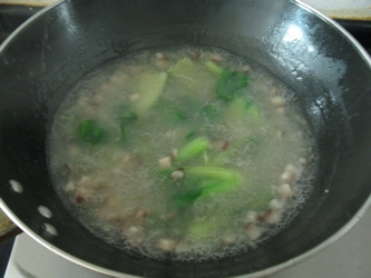 【夕陽西下 我們相約回家】香菇油菜湯的做法步驟：9
