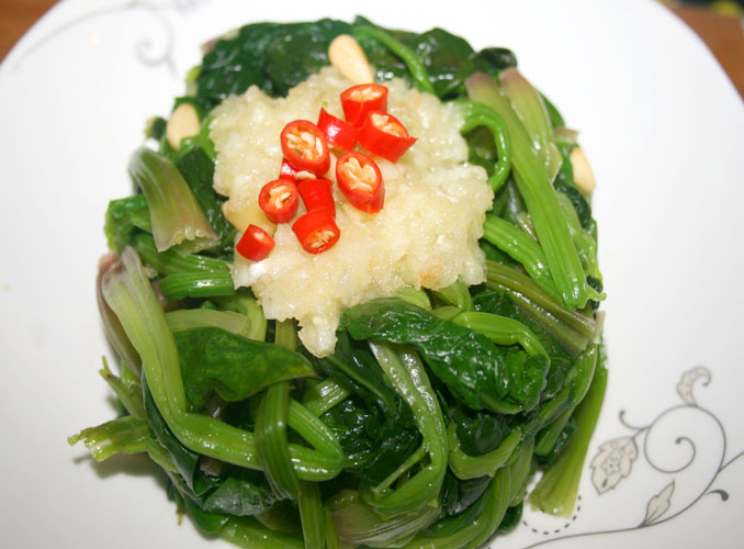 【貪嘴鹦之菠菜大變身，減肥新菜肴】松子菠菜盅的做法步驟：12