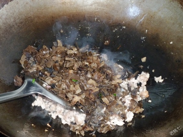 【老桃七廚房】春季養生排毒-苦中作樂的做法步驟：3