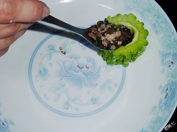 【老桃七廚房】春季養生排毒-苦中作樂的做法步驟：6