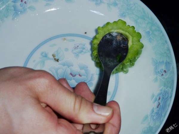 【老桃七廚房】春季養生排毒-苦中作樂的做法步驟：7