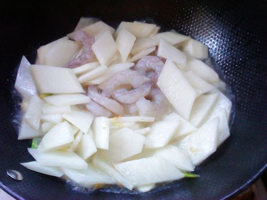 白蘿卜燴蝦仁的做法步驟：6