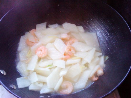 白蘿卜燴蝦仁的做法步驟：7