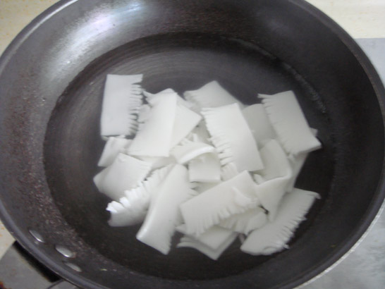 魔芋小炒的做法步驟：2