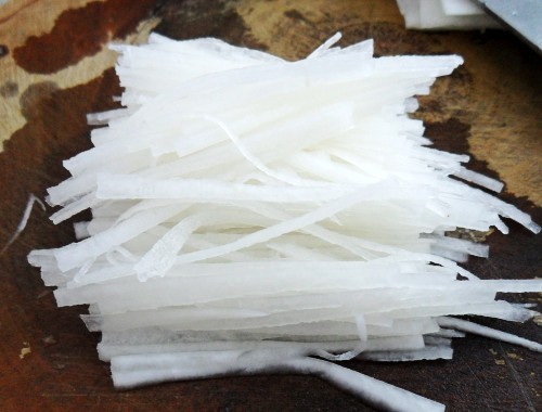 【美食家主題賽--第一季】蟻穴---糖醋白蘿卜絲的做法步驟：3