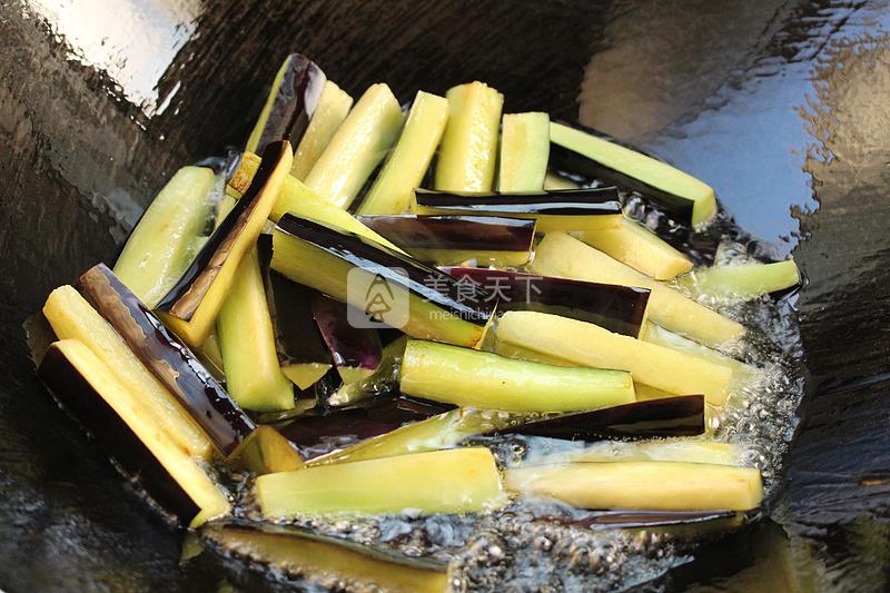 茄子土豆豆角的做法步驟：4